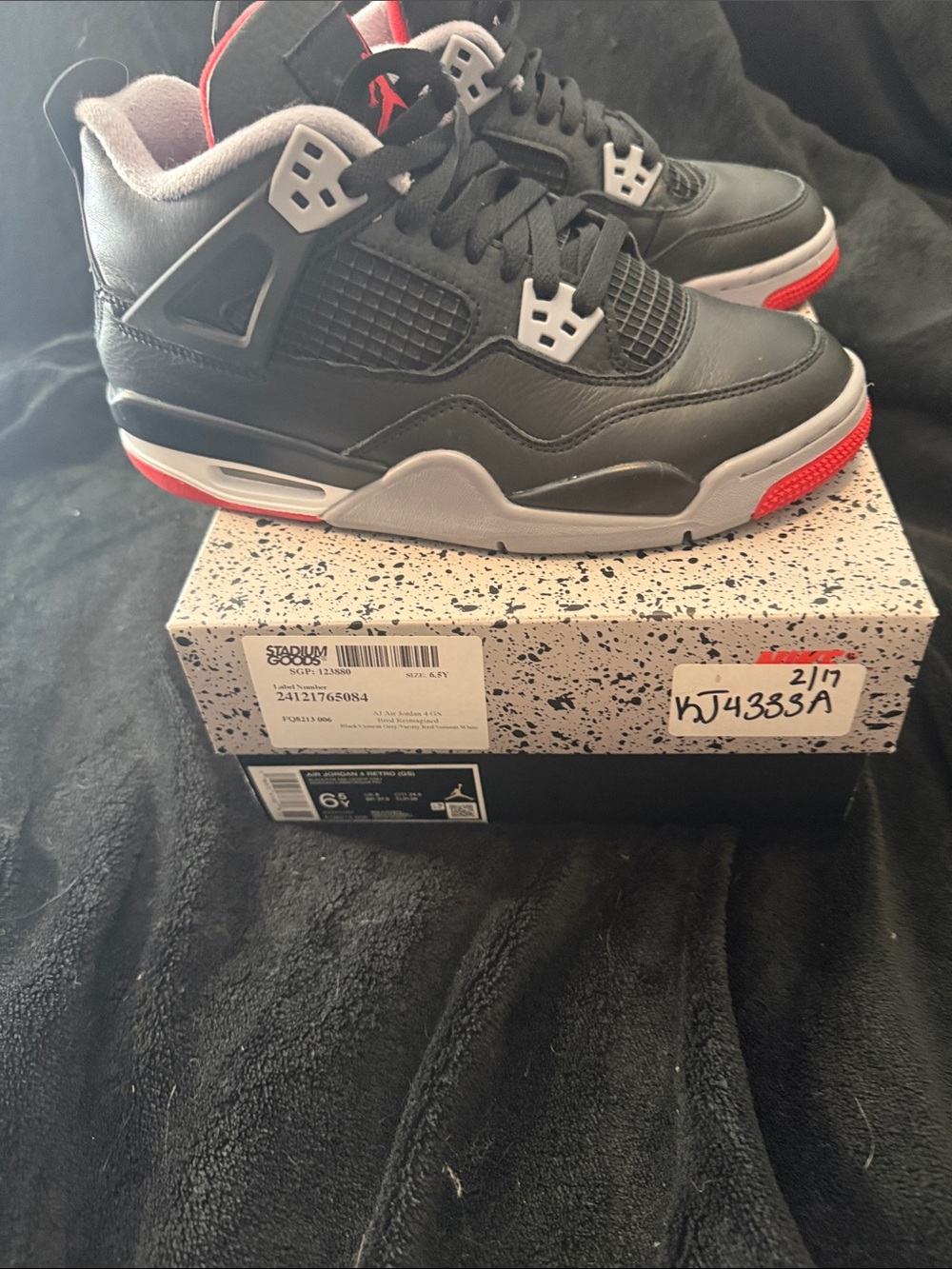Air Jordan 4 Retro kids Shoes - Black/Red/Grey